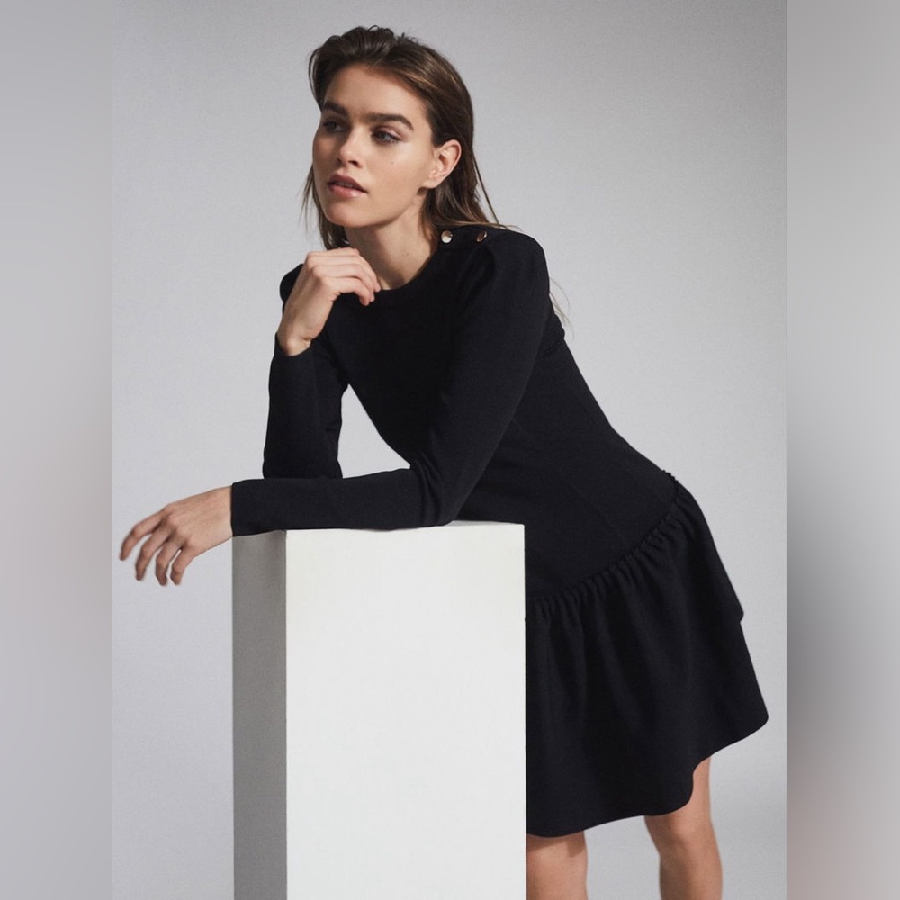 Reiss Charlotte Knitted Ruffle Hem Dress - Picture 11 of 13